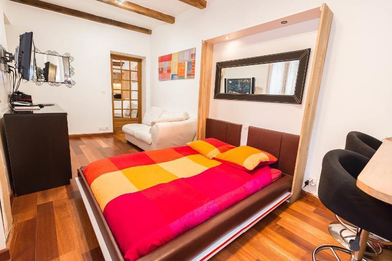 Abbesses Montmartre Apartment ปารีส ห้อง รูปภาพ